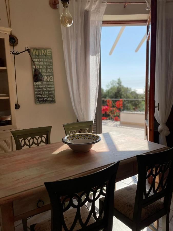 Domus Parva - Villa Con Bio-Piscina, Spa Privata E Appartamenti Panoramici Bacoli Buitenkant foto