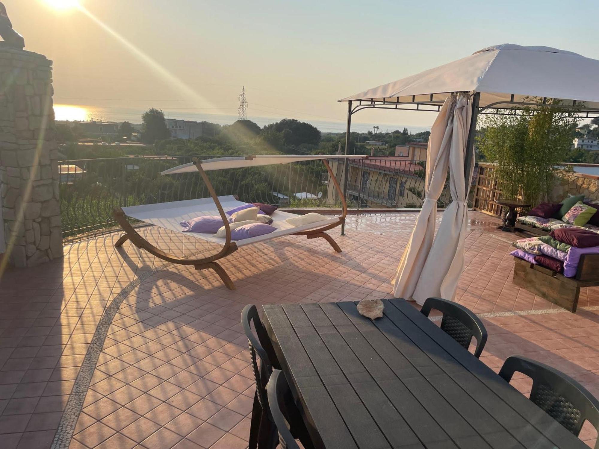 Domus Parva - Villa Con Bio-Piscina, Spa Privata E Appartamenti Panoramici Bacoli Buitenkant foto