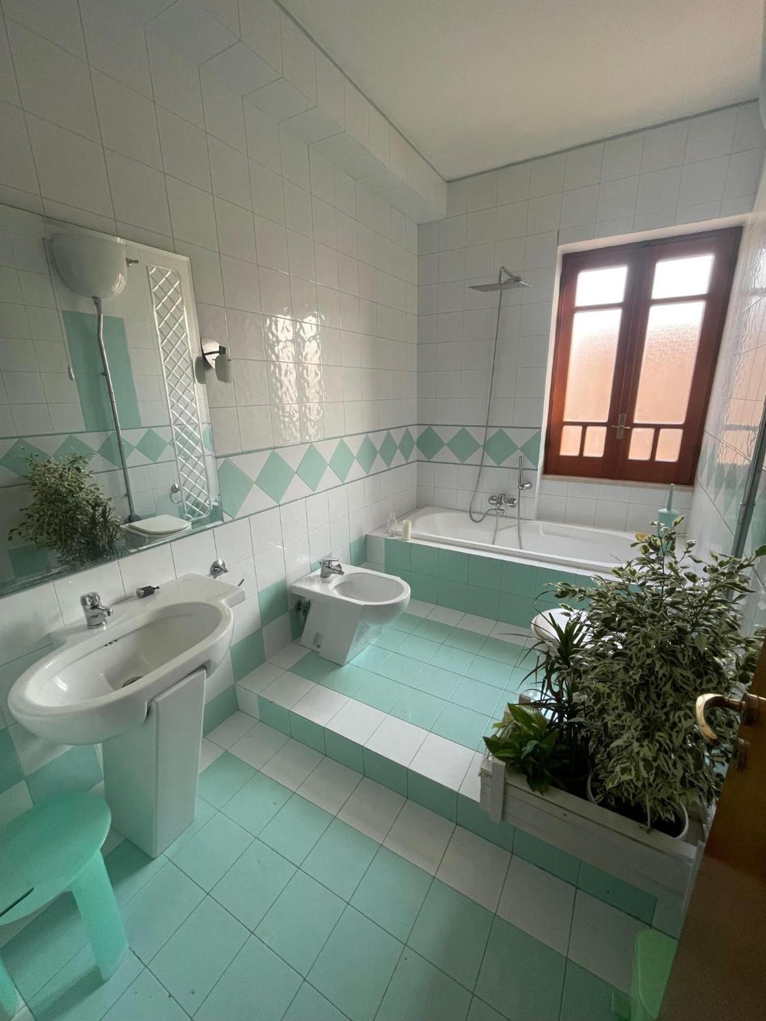 Domus Parva - Villa Con Bio-Piscina, Spa Privata E Appartamenti Panoramici Bacoli Buitenkant foto